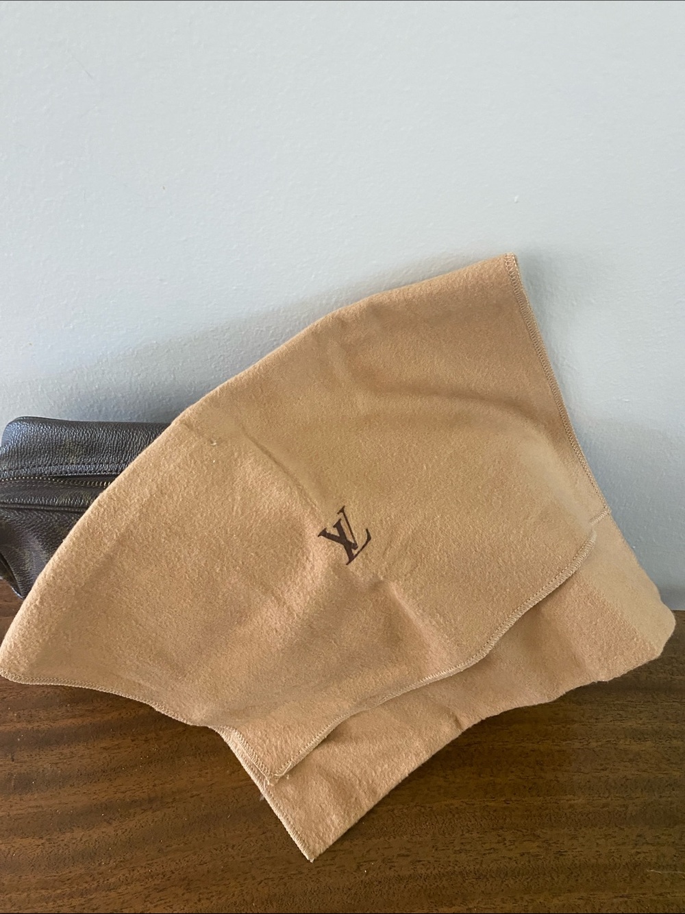 Louis Vuitton Brown Monogram Canvas 28 Toiletry Bag with Dust Bag - Picture 9 of 10